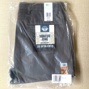 DOCKERS - Signature Khaki (Slim Fit / No Crease) 32 Waist x 30 Length